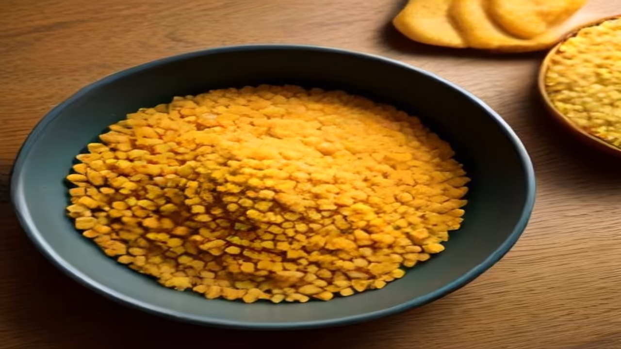 Haldiram's Bhujia and dog, dogeats.in Indian pet food safety