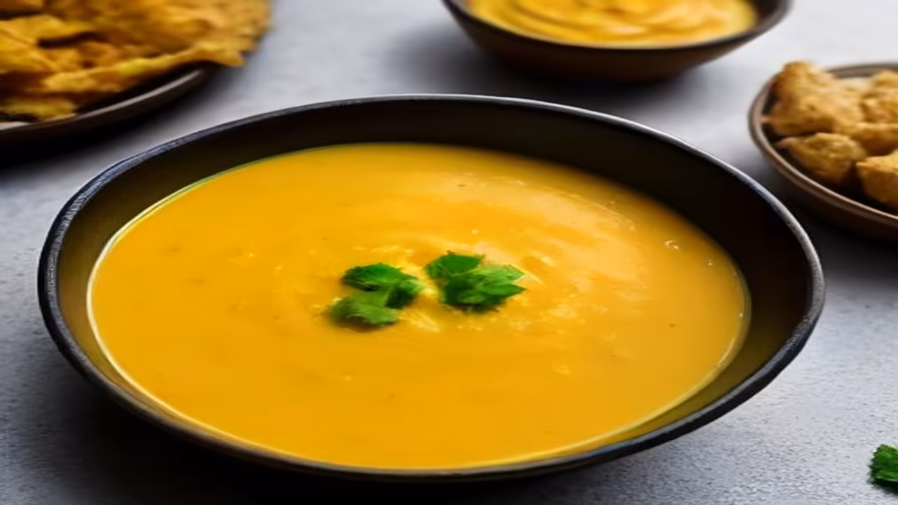 Kadhi Pakora and dog, dogeats.in Indian pet food safety