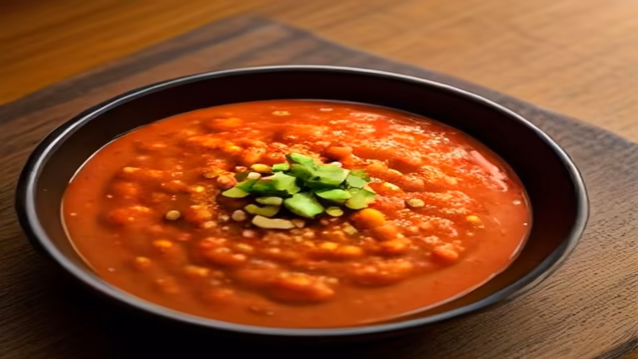 Peanut Chutney and dog, dogeats.in Indian pet food safety