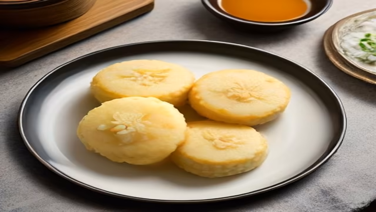 Pitha (Assamese) and dog, dogeats.in Indian pet food safety