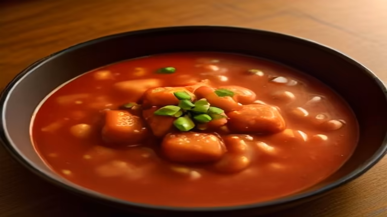 Veg Manchurian and dog, dogeats.in Indian pet food safety